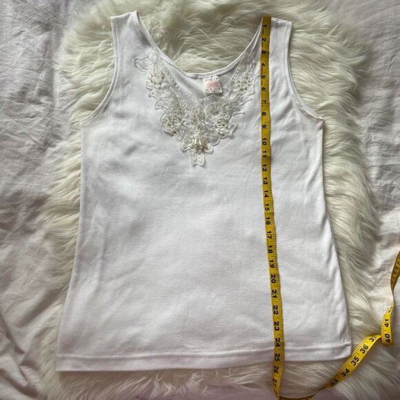 Vintage Embellished White Tank - Picture 7 of 7